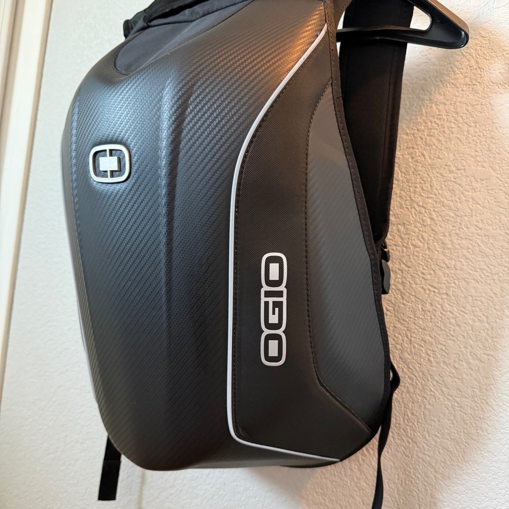 OGIO No Drag Mach 5 Motorcycle Backpack Carbon Weave Hardshell Black 123006.03